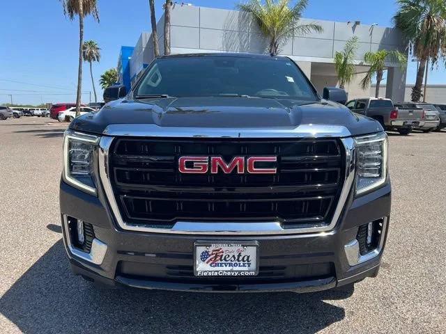 Used 2023 TITANIUM RUSH METALLIC GMC SLE image 2