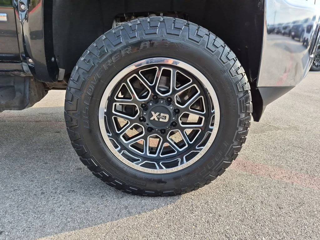Used 2018 Black Chevrolet LTZ image 15