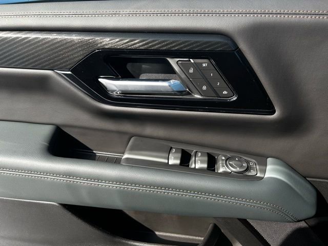 2025 GMC Yukon XL AT4 - Photo 15