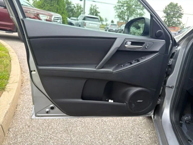 Used 2013 Silver Mazda i Touring image 17