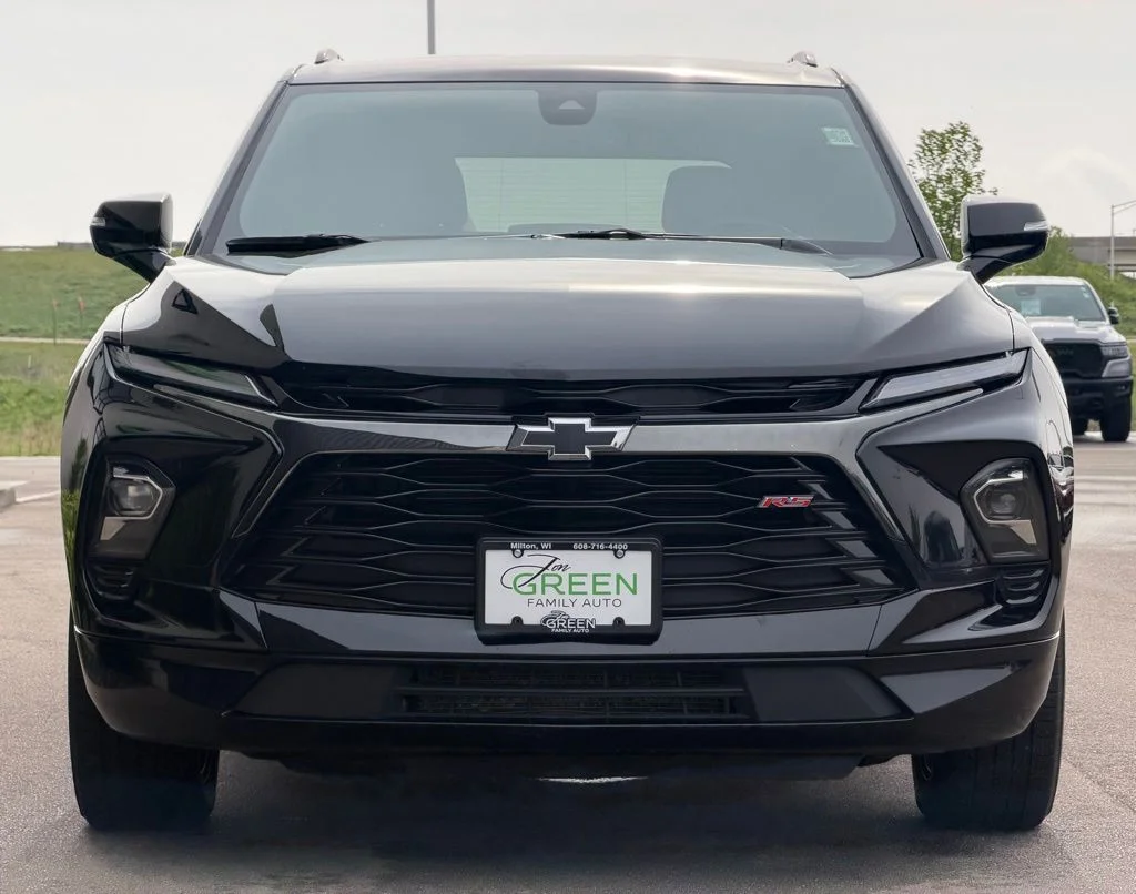 Used 2025 Black Chevrolet RS image 6