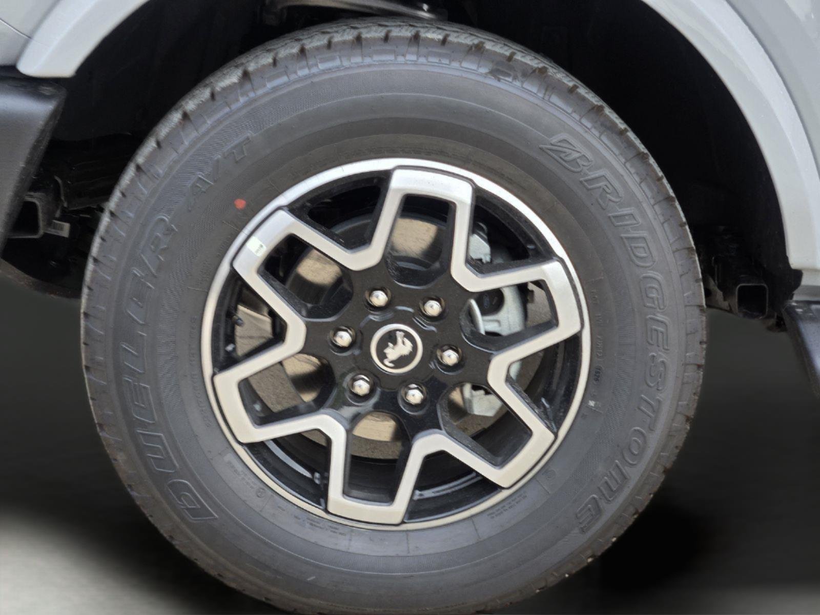 New 2026 Avalanche Gray Ford Outer Banks® image 7