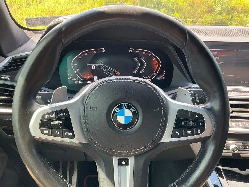 Used 2022 Black BMW xDrive40i image 10
