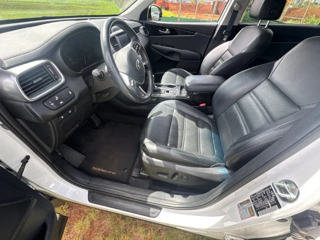 Used 2020 White Kia EX image 9