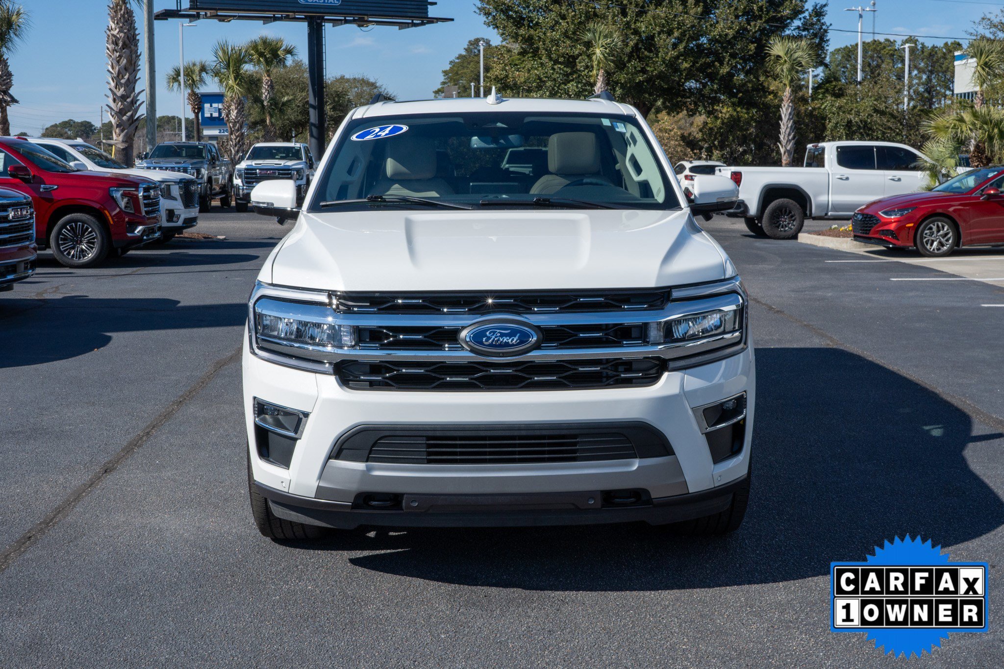 Used 2024 White Ford Limited image 8
