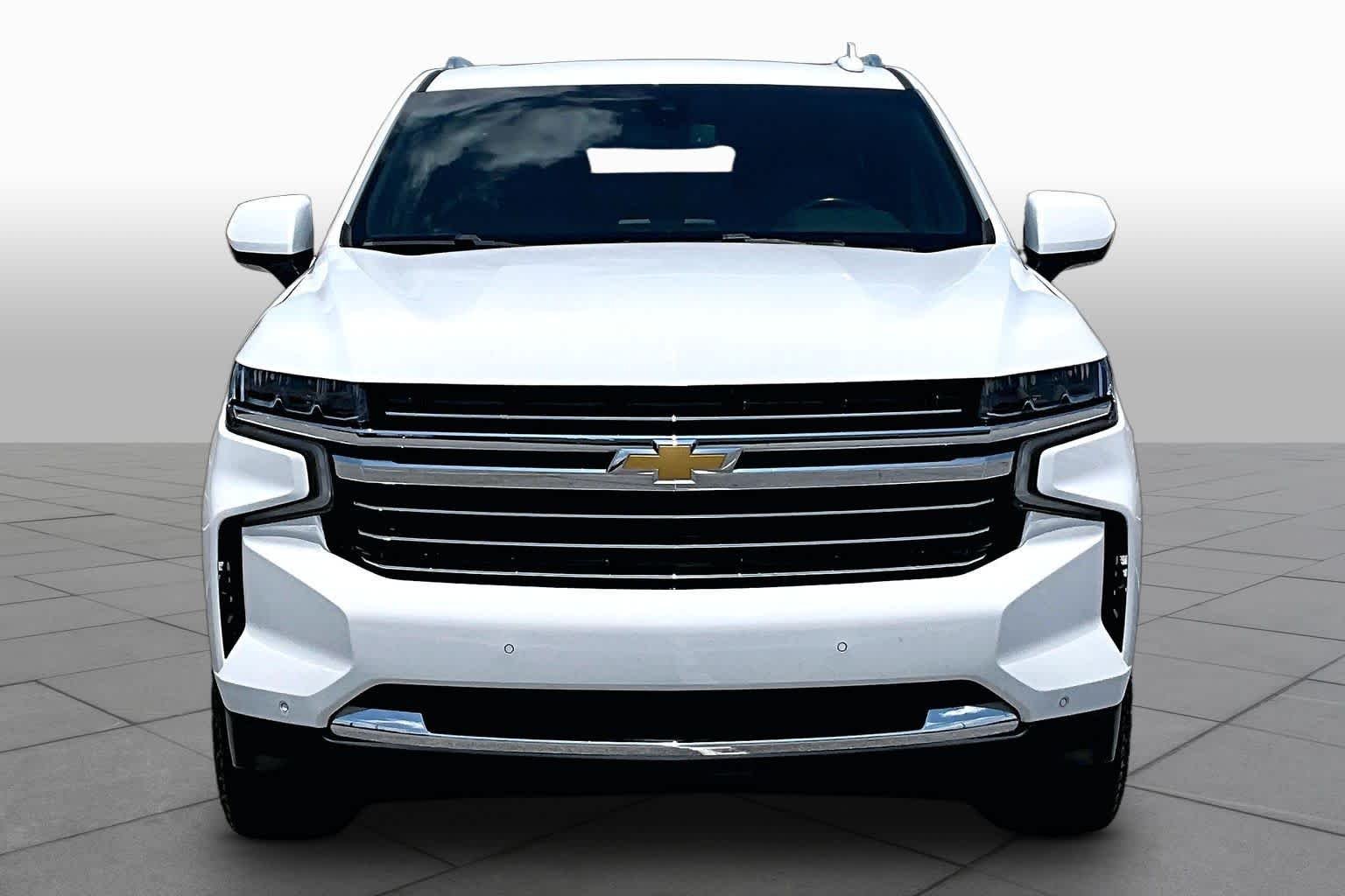Used 2022 Summit White Chevrolet LT image 4