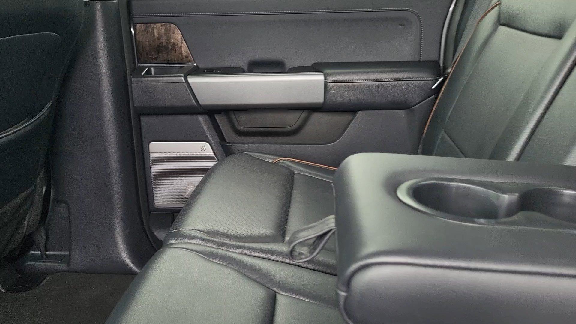 Certified Used 2025 Gray Metallic Ford LARIAT image 17