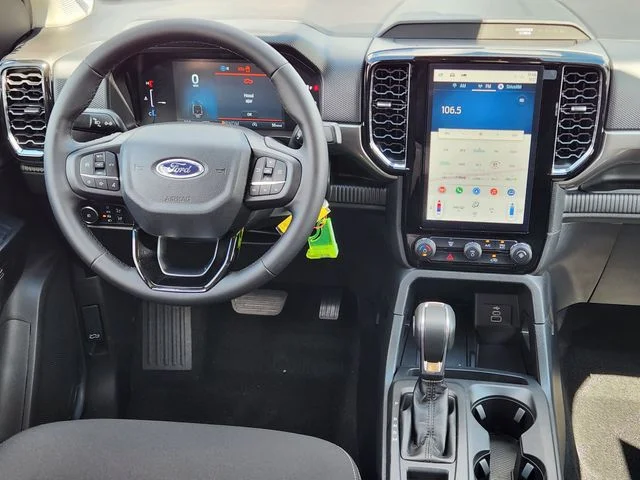 New 2026 Shadow Black Ford XLT image 27