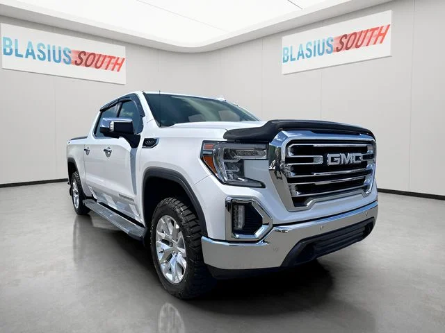 2020 GMC Sierra 4WD Crew Cab Short Box SLT's photo
