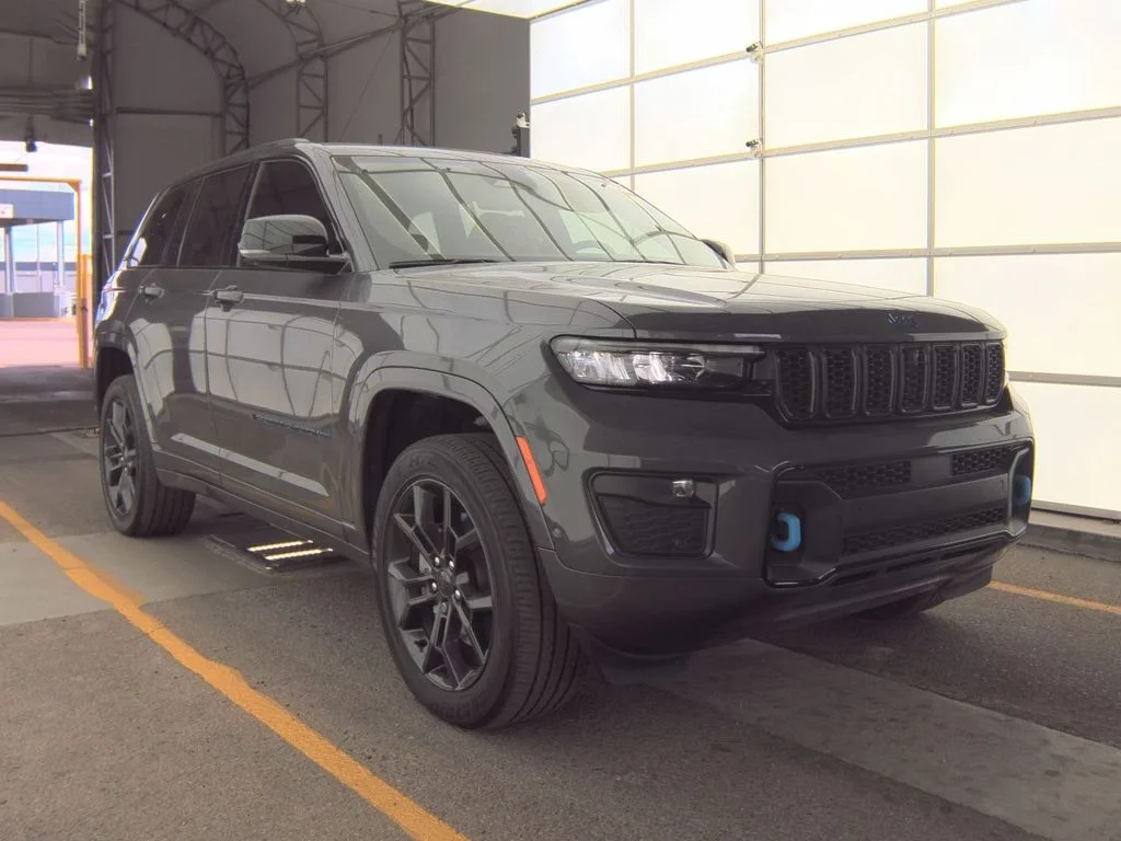 2024 Jeep Grand Cherokee Anniversary Edition 4xe 4x4's photo