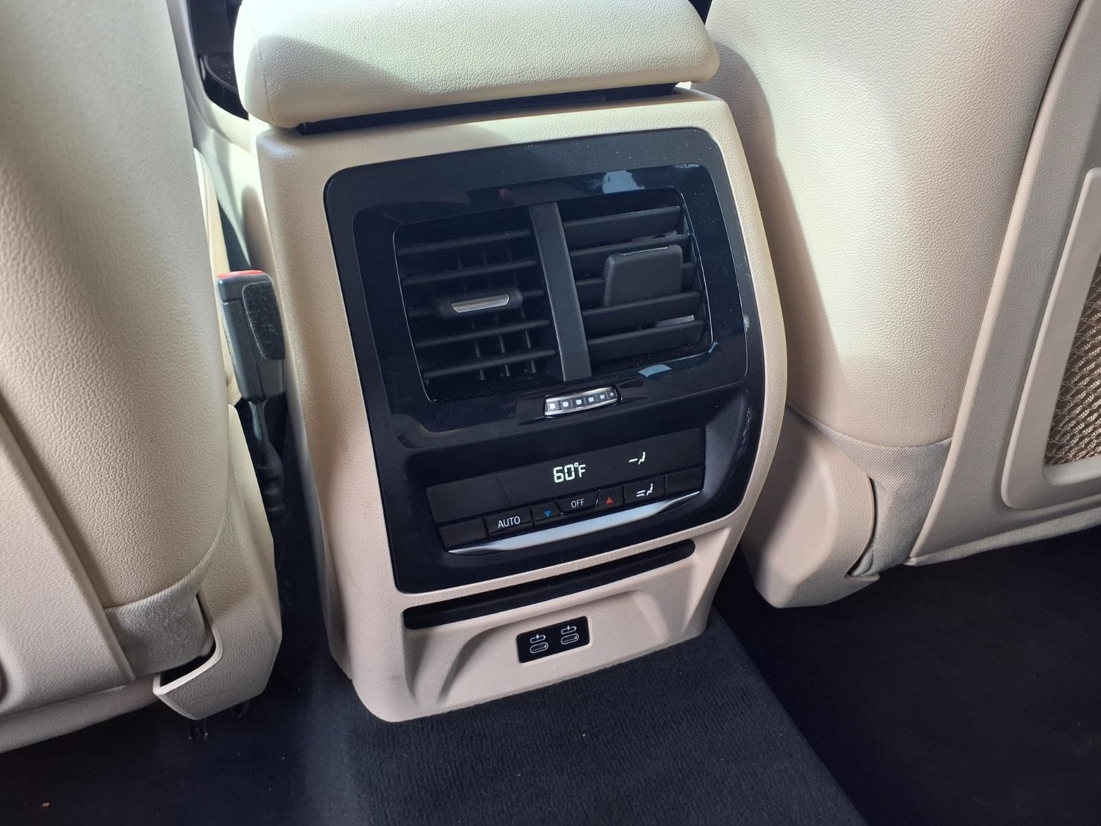 Used 2021 Jet Black BMW sDrive30i image 16