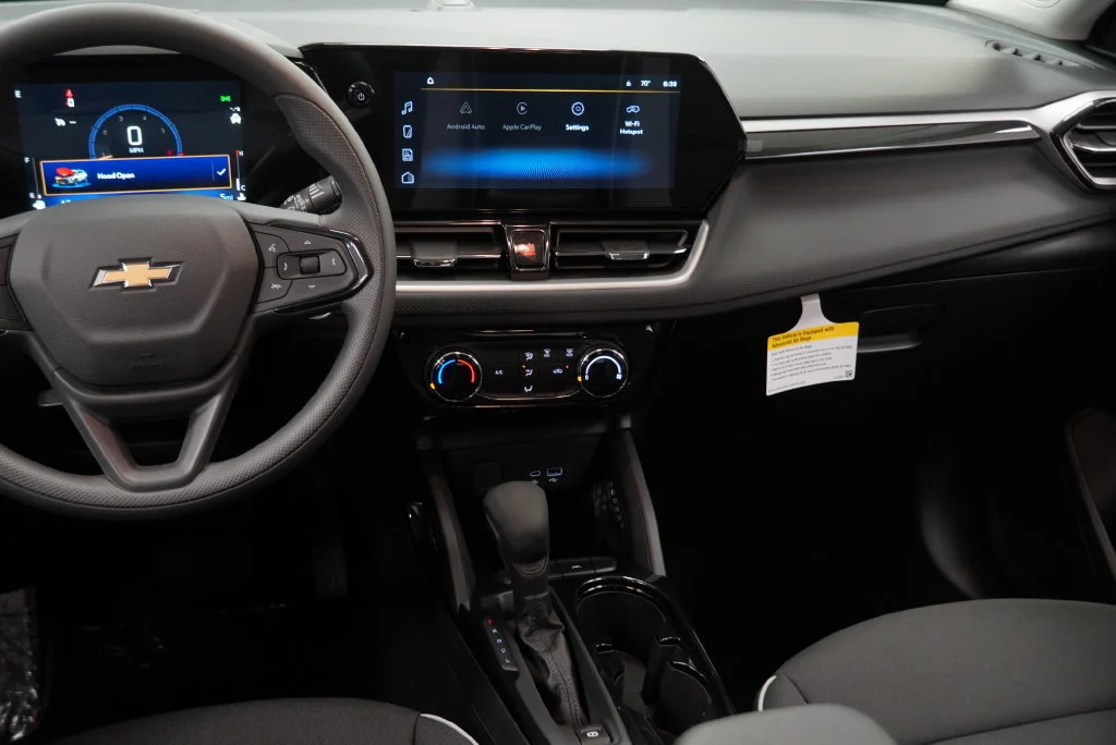 New 2026 Mosaic Black Metallic Chevrolet LT image 21