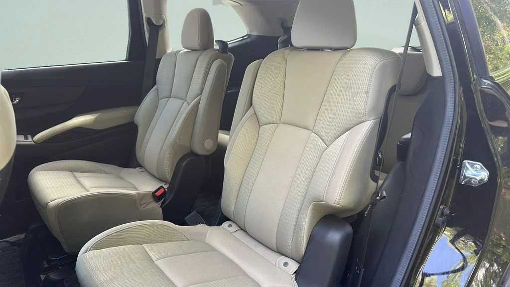 Used 2025 Black Subaru Premium 7-Passenger image 36