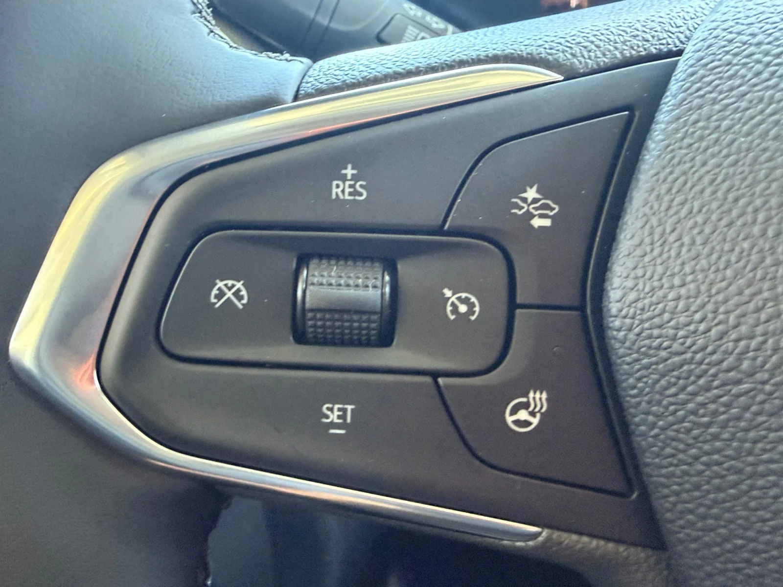 New 2026 Mosaic Black Metallic Chevrolet LT image 24
