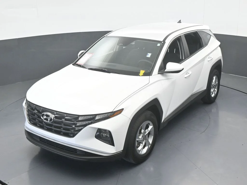 Used 2024 White Pearl Hyundai SE image 39