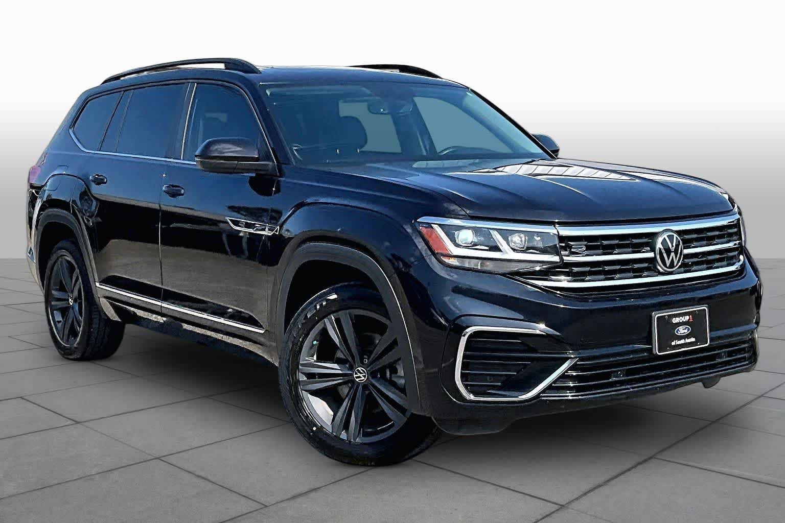 Certified Pre-Owned 2021 Volkswagen Atlas 3.6L V6 SE W/Technology R-Line