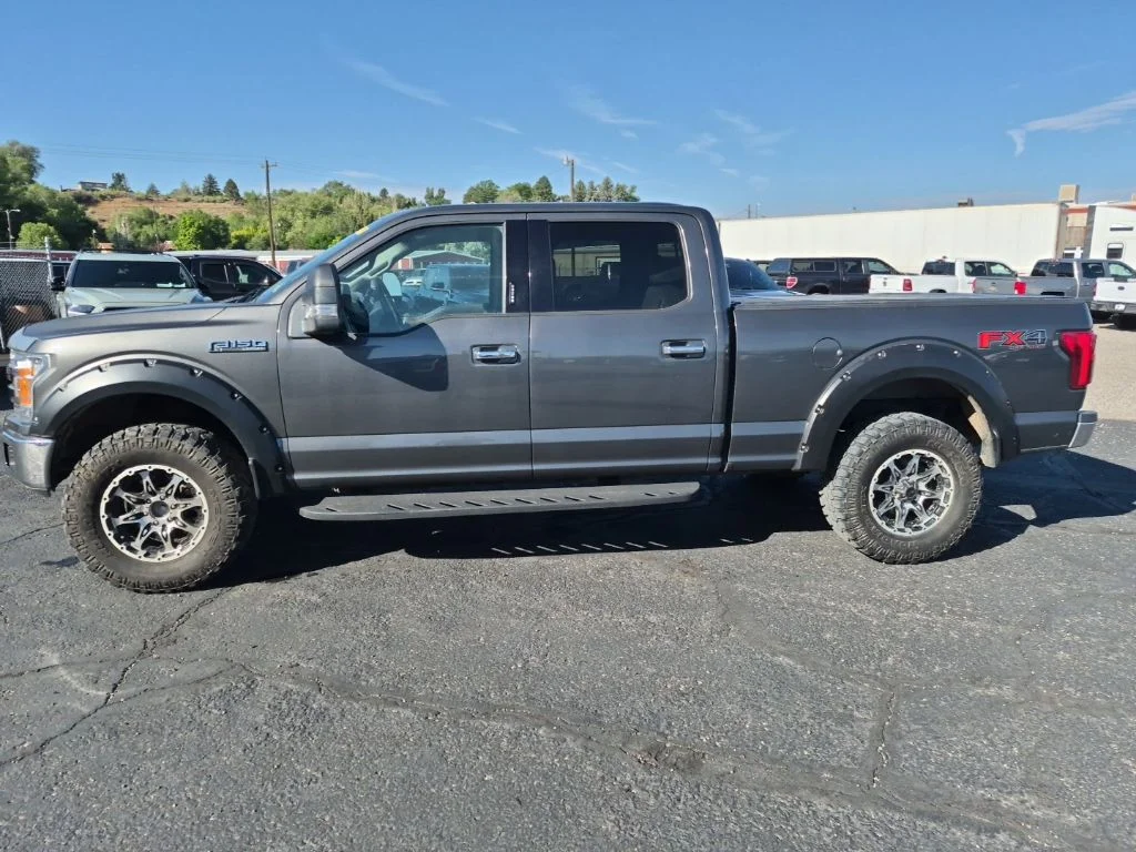Used 2019 Magnetic Ford Lariat image 6