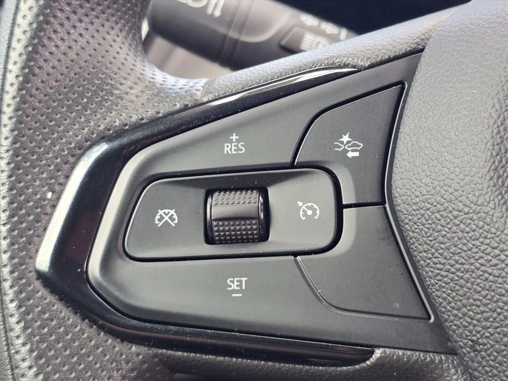 Used 2025 Gray Chevrolet LT image 22
