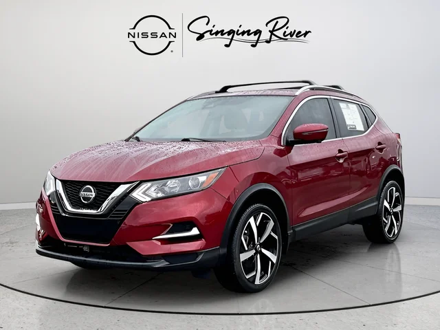 Used 2022 Red Nissan SL image 3