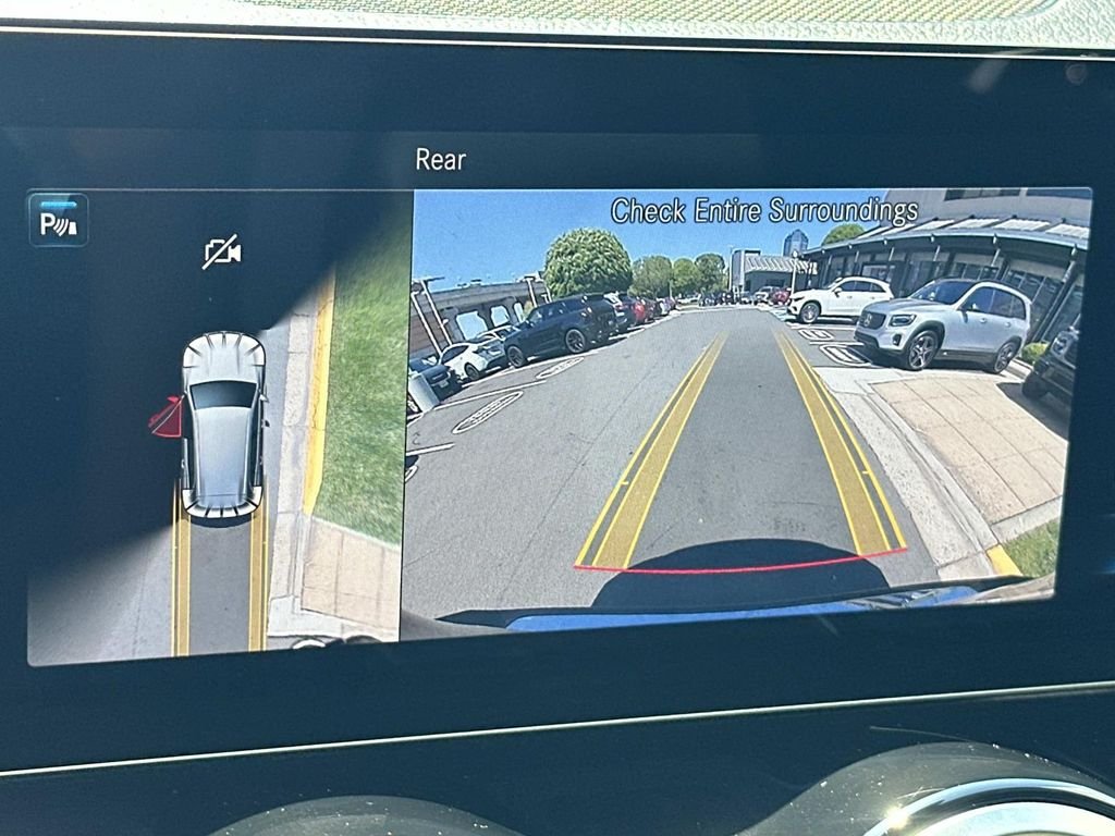Certified Used 2022  Mercedes-Benz GLB 250 image 22