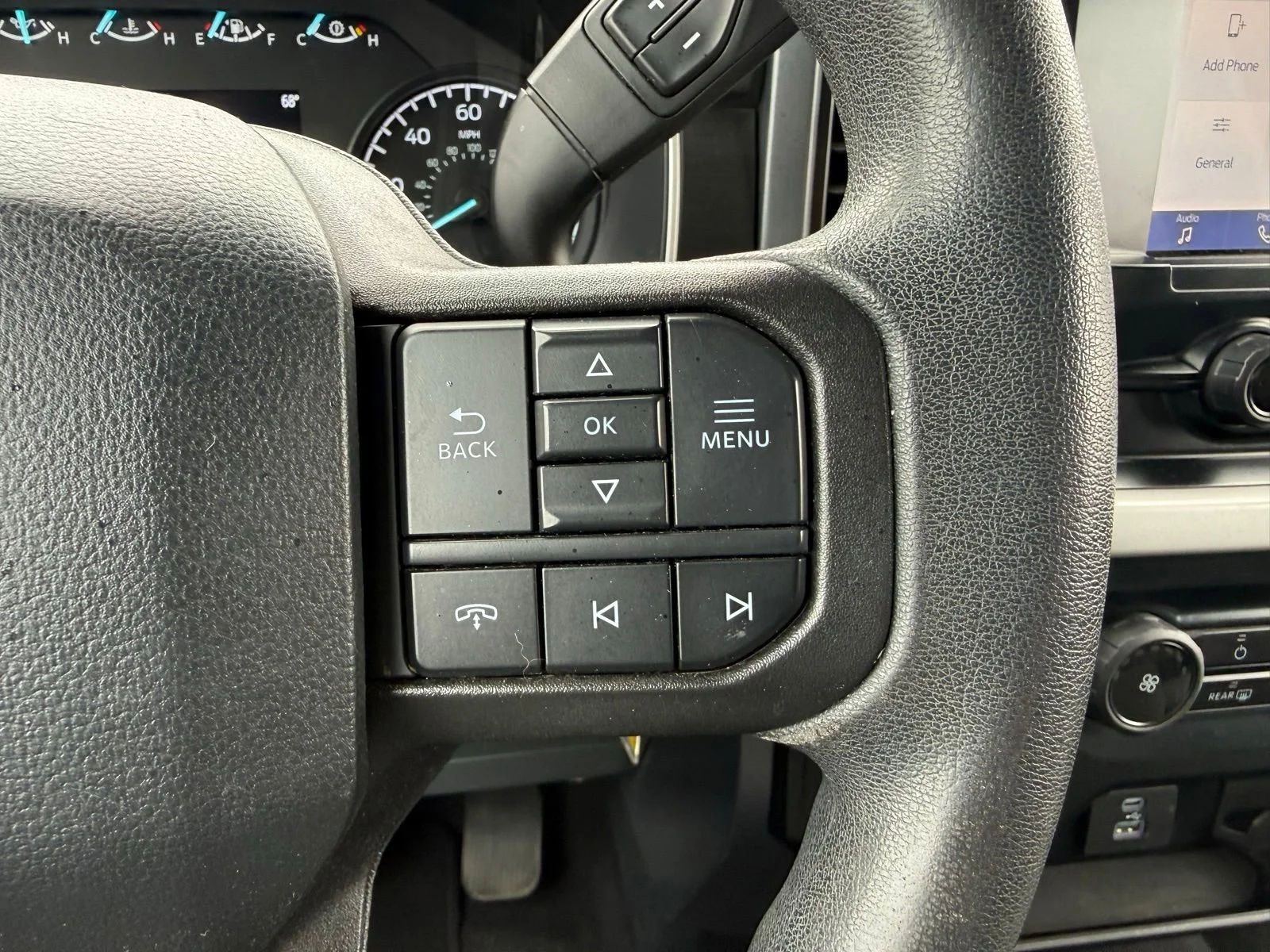 2023 Ford F-150 XLT - Photo 17