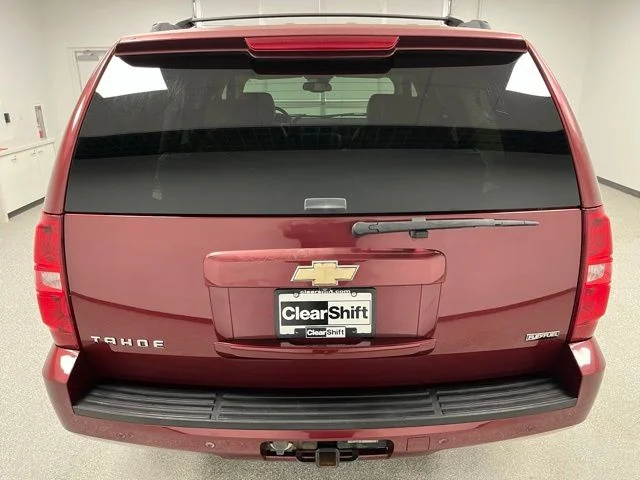 Used 2008 Red Chevrolet LTZ image 9