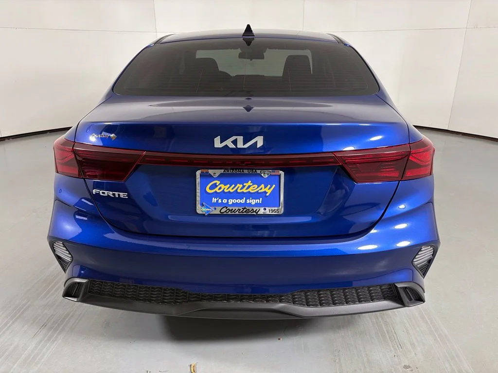 Used 2023 Blue Kia LXS image 7