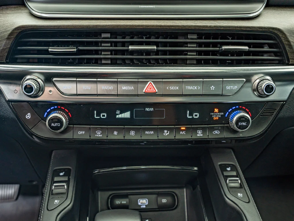 Used 2022 Gravity Gray Kia EX image 28