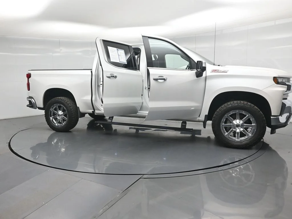 Used 2019 Beige Chevrolet LTZ image 31