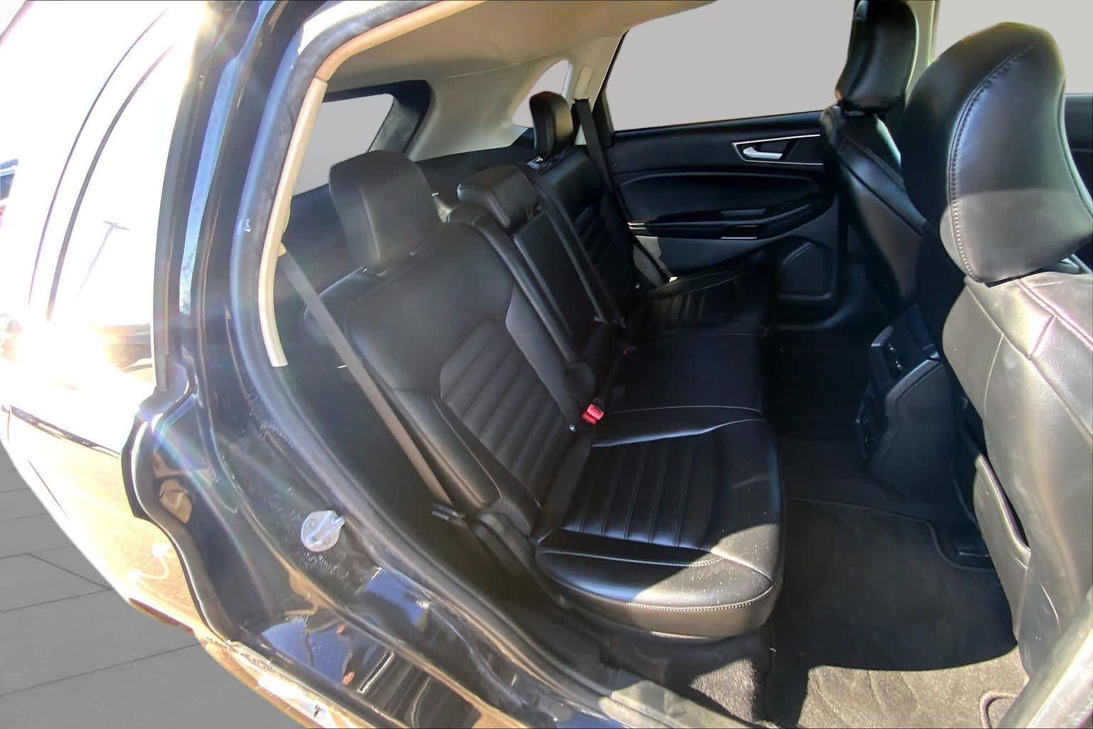Certified Used 2022 Agate Black Metallic Ford SEL image 20