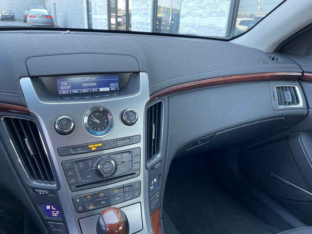 Used 2009 Black Raven Cadillac  image 13