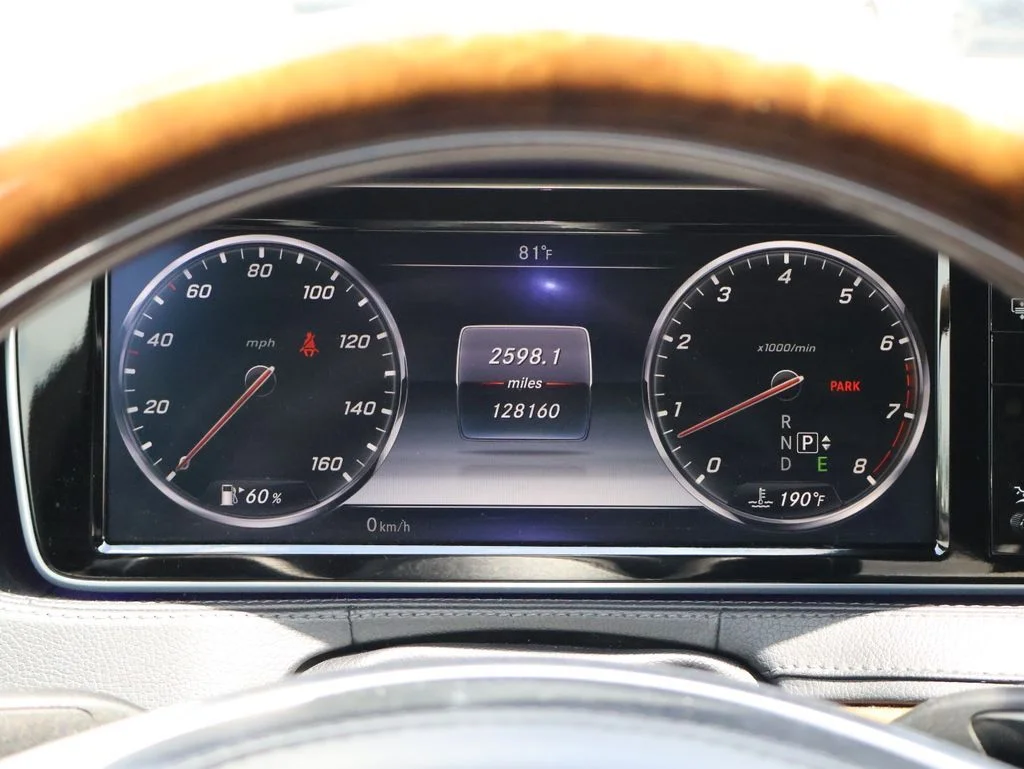 Used 2015 designo Diamond White Mercedes-Benz S 550 image 30