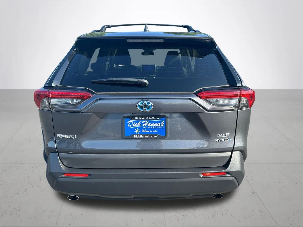 Used 2024 Gray Toyota XLE Premium image 8