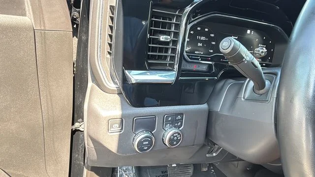 Used 2025 Black GMC SLT image 21