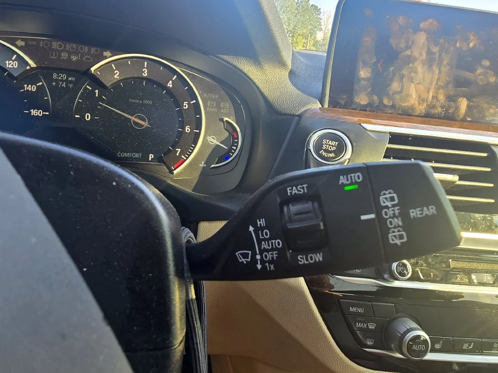 Used 2019 White BMW sDrive30i image 30