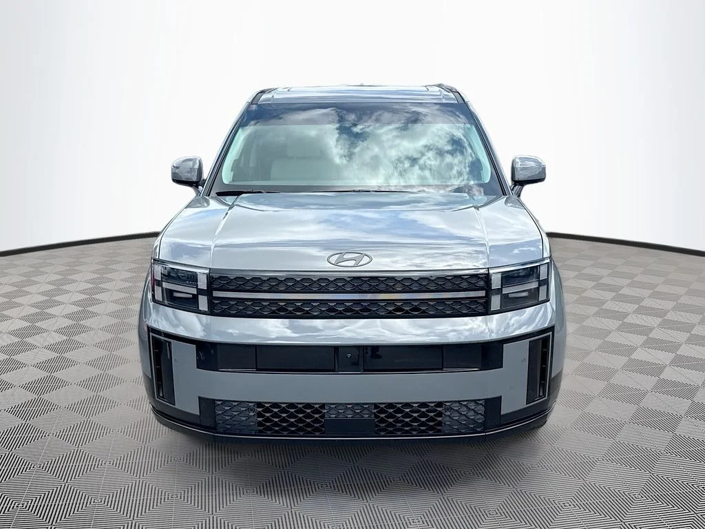 Used 2025 Gray Hyundai Calligraphy image 2