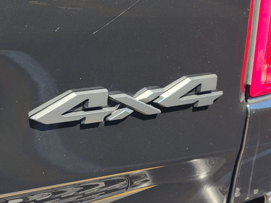 New 2026 Diamond Black Crystal Pearl-Coat Exterior Paint RAM RHO image 20