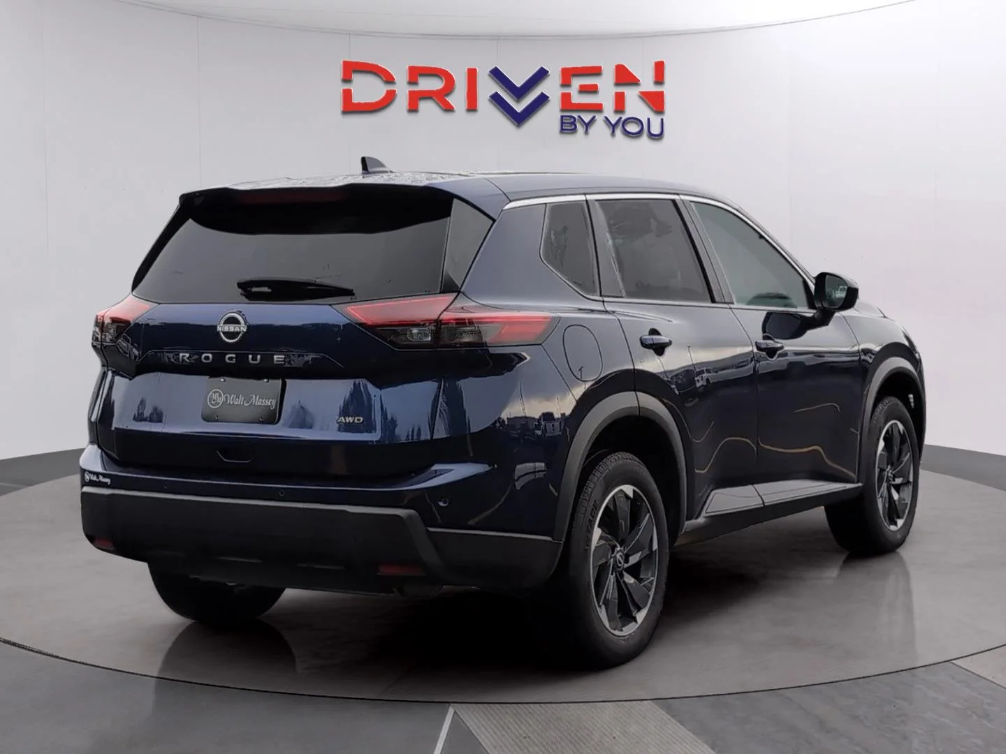 Used 2025 Deep Ocean Blue Pearl Nissan SV image 5