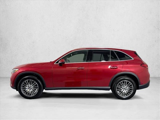 New 2026 MANUFAKTUR Patagonia Red Metallic Mercedes-Benz GLC 300 image 38