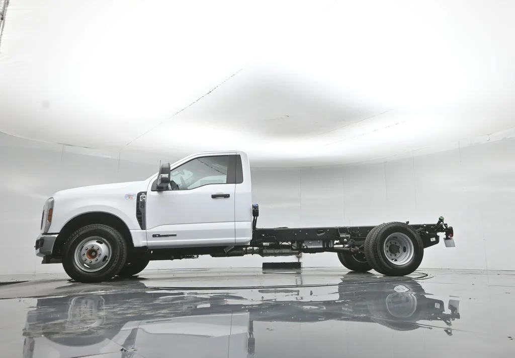 New 2026 White Ford XL image 7