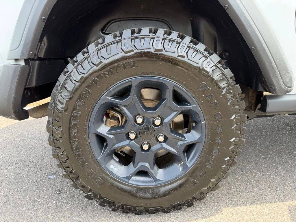 Used 2023 White/off-white Jeep Willys image 9