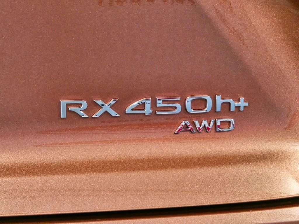 New 2026  Lexus 450h+ Premium image 11