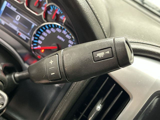 Used 2019 Onyx Black GMC SLE image 22