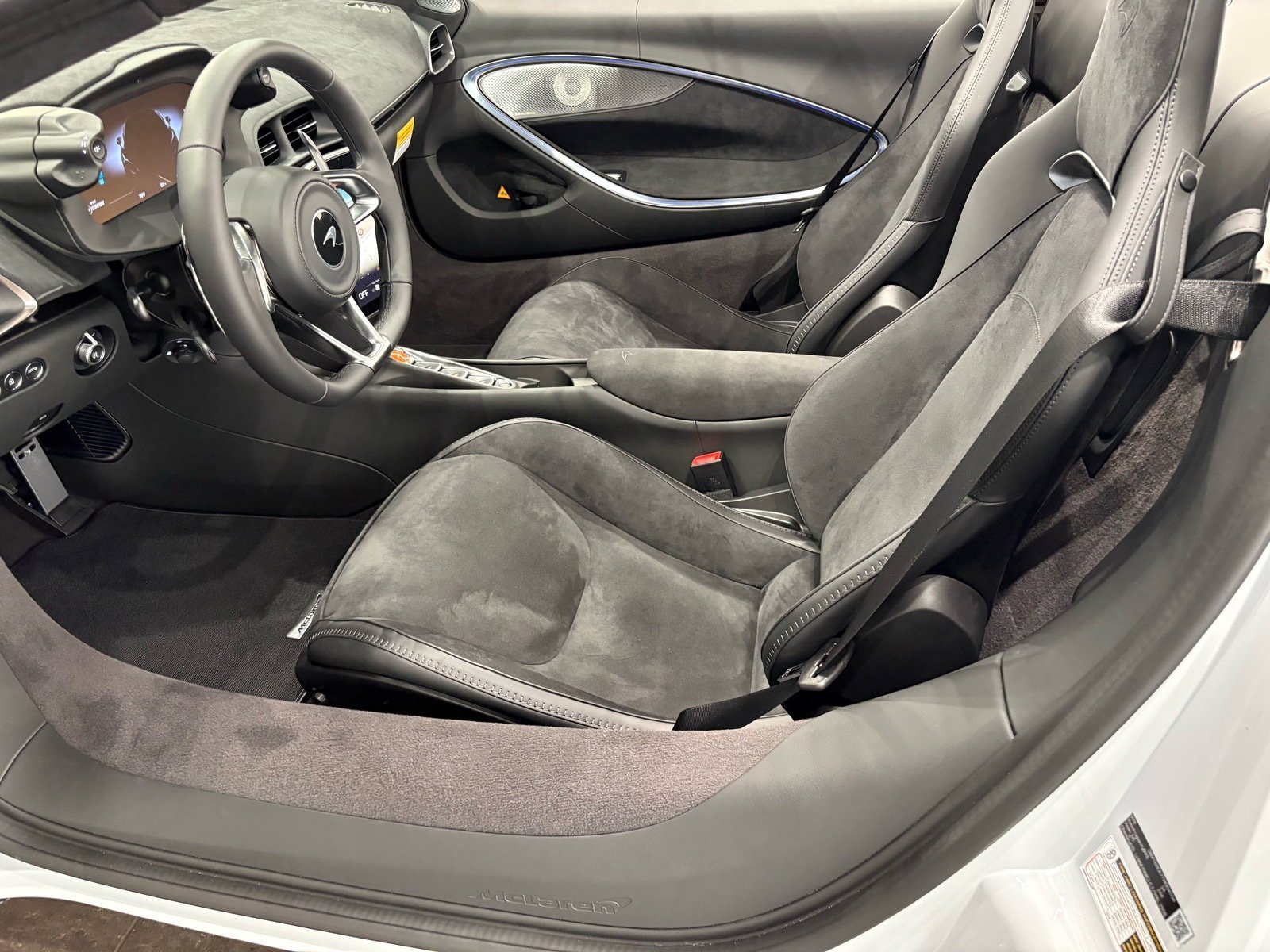 2026 McLaren Artura Performance - Photo 6