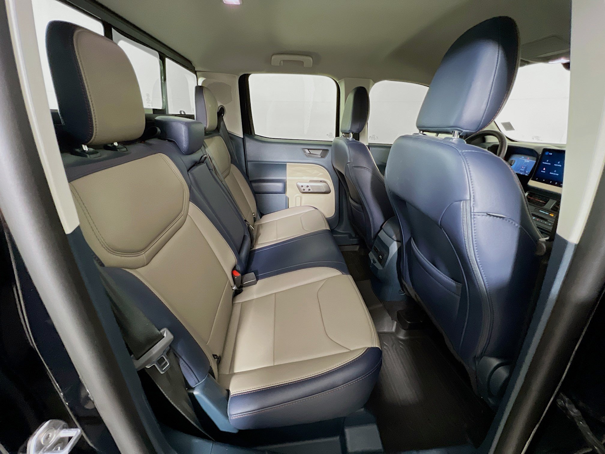 Used 2026 Black Ford LARIAT image 40
