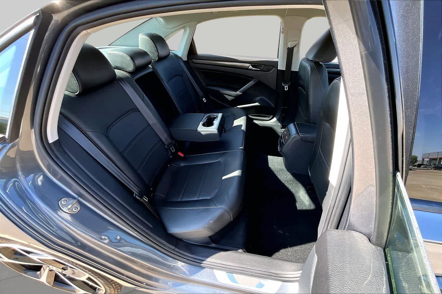 Used 2020 Platinum Gray Metallic Volkswagen 2.0T R-Line image 20