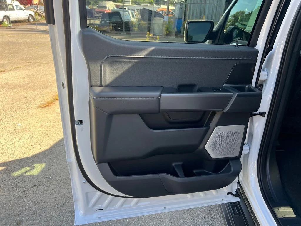 New 2026 Oxford White Ford Lariat® image 12