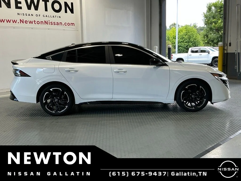 Used 2026 White Nissan SR image 11