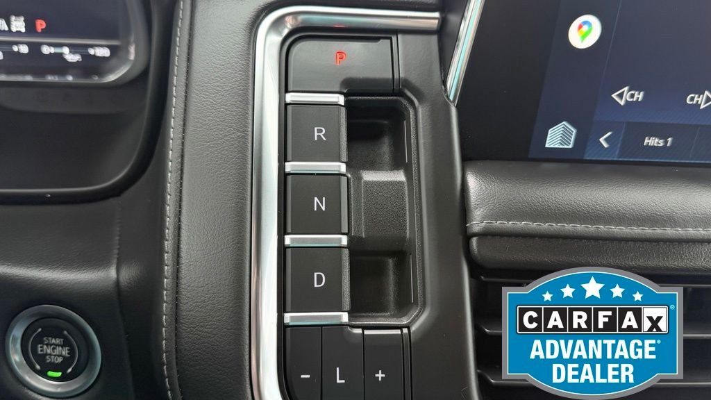 Used 2022 Black Chevrolet Z71 image 29