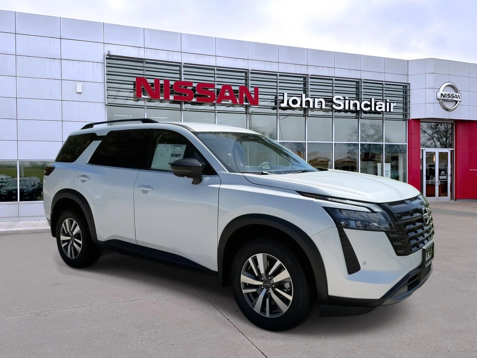 2026 Nissan Pathfinder SL 4WD's photo